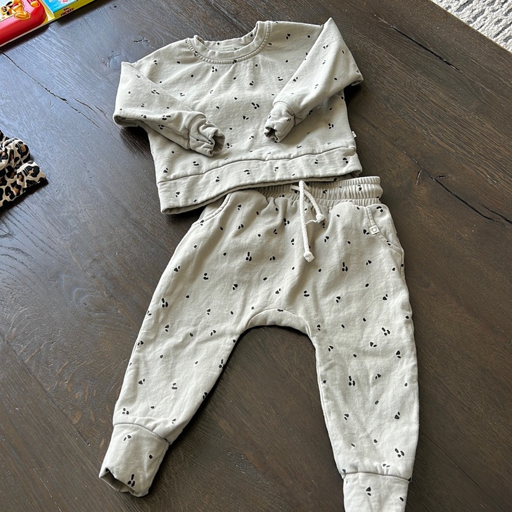 Ellie & Lion Spots Set Sage Green